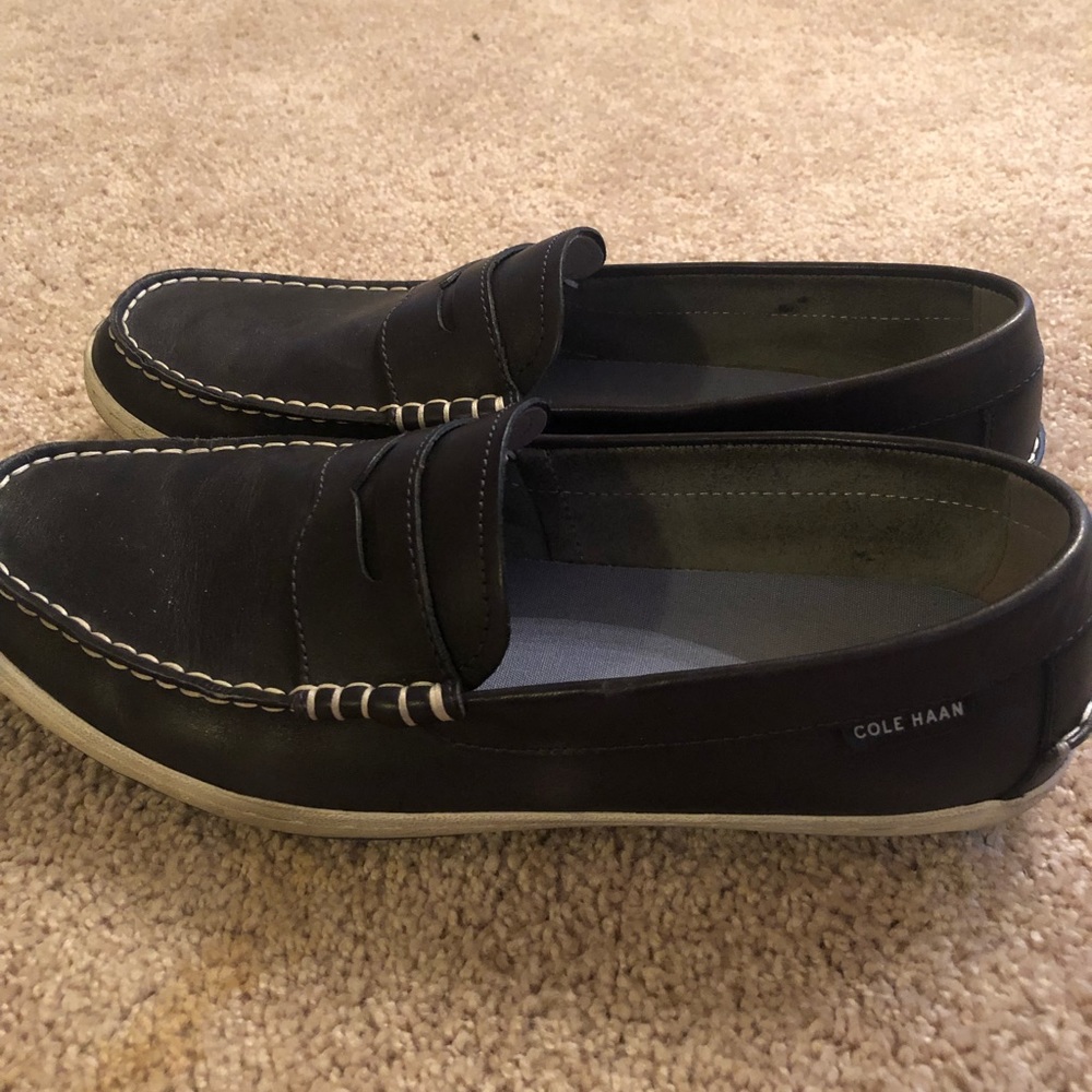 Men’s Cole Haan navy blue shoes